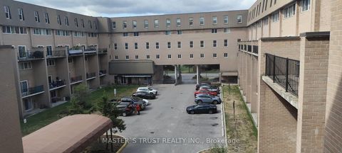 Photo 2 at 209 - 165 Cherokee Boulevard, Pleasant View, Toronto