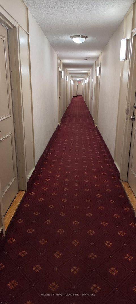 Photo 4 at 209 - 165 Cherokee Boulevard, Pleasant View, Toronto