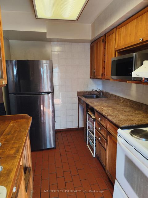 Photo 13 at 209 - 165 Cherokee Boulevard, Pleasant View, Toronto