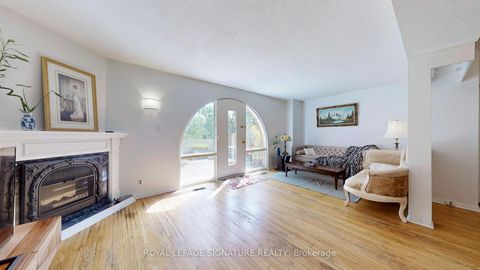 Photo 2 at 76 - 6 Esterbrooke Avenue, Don Valley Village, Toronto