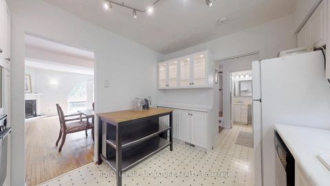 Photo 15 at 76 - 6 Esterbrooke Avenue, Don Valley Village, Toronto