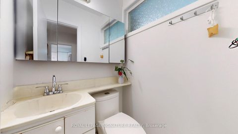 Photo 16 at 76 - 6 Esterbrooke Avenue, Don Valley Village, Toronto