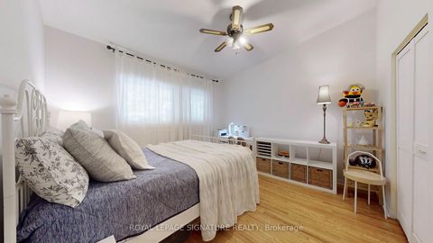 Photo 20 at 76 - 6 Esterbrooke Avenue, Don Valley Village, Toronto