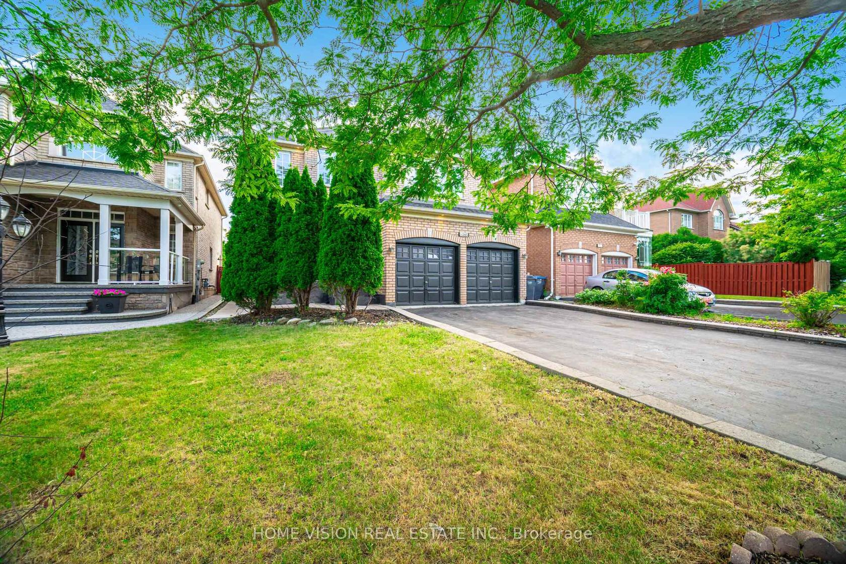 6560 Western Skies Way, Meadowvale Village, Mississauga by Loree Meneguzzi Real Estate 6560 Western Skies Way, Meadowvale Village, Mississauga