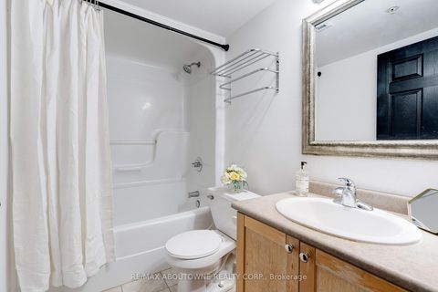 Photo 11 at 212 - 1460 Bishops Gate, GA Glen Abbey, Oakville