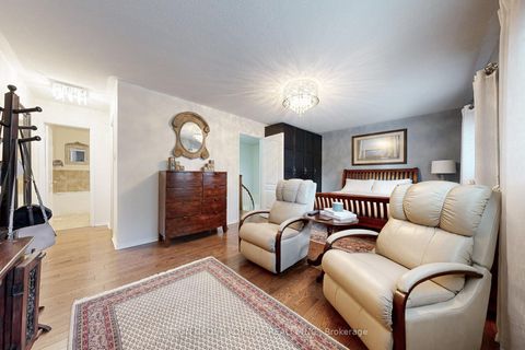 Photo 27 at 52 - 15 Edenbridge Drive, Beverley Glen, Vaughan