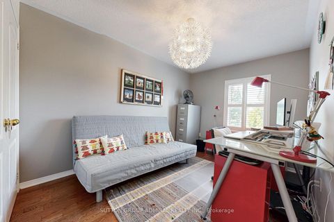 Photo 37 at 52 - 15 Edenbridge Drive, Beverley Glen, Vaughan