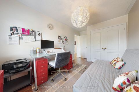 Photo 39 at 52 - 15 Edenbridge Drive, Beverley Glen, Vaughan