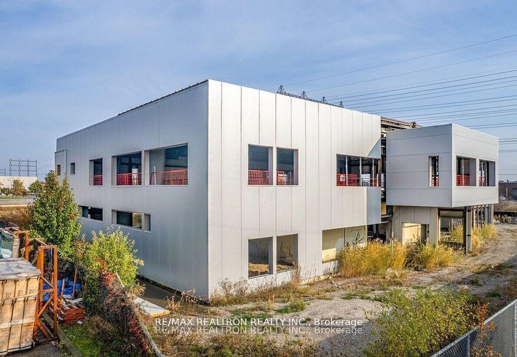 10 Vice Regent Boulevard, Clairville, Toronto photo number 2