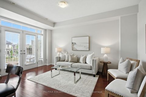 Photo 6 at 2570 Grand Oak Trail, WM Westmount, Oakville