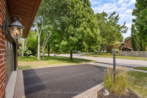 Photo 3 at 444 Bonny Meadow Road, FD Ford, Oakville