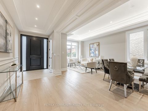Photo 2 at 37 Sugarbush Square, Highland Creek, Toronto