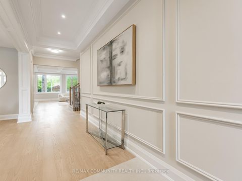 Photo 3 at 37 Sugarbush Square, Highland Creek, Toronto