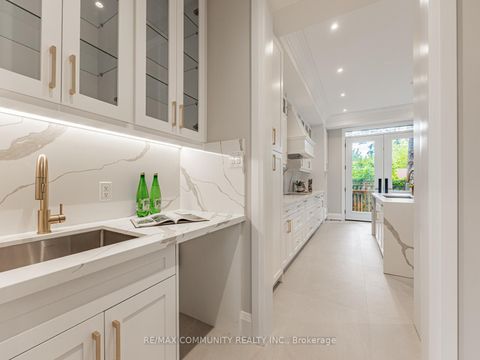 Photo 8 at 37 Sugarbush Square, Highland Creek, Toronto