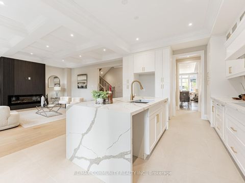 Photo 13 at 37 Sugarbush Square, Highland Creek, Toronto