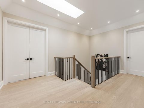 Photo 18 at 37 Sugarbush Square, Highland Creek, Toronto