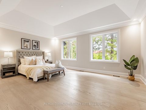 Photo 20 at 37 Sugarbush Square, Highland Creek, Toronto