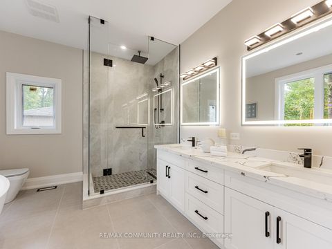 Photo 22 at 37 Sugarbush Square, Highland Creek, Toronto