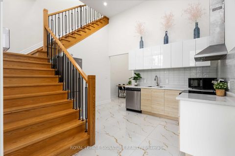 Photo 4 at 160 Byng Avenue, Oakridge, Toronto