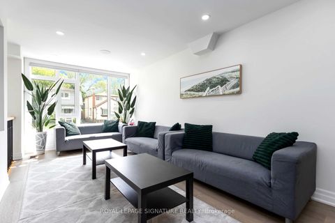 Photo 8 at 160 Byng Avenue, Oakridge, Toronto