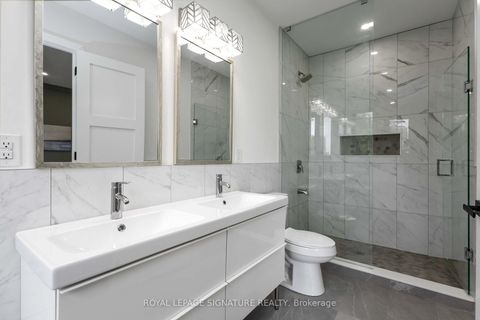 Photo 14 at 160 Byng Avenue, Oakridge, Toronto