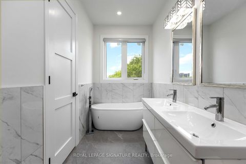 Photo 15 at 160 Byng Avenue, Oakridge, Toronto