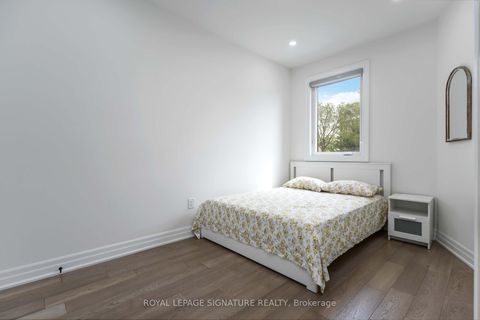 Photo 19 at 160 Byng Avenue, Oakridge, Toronto