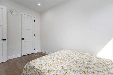 Photo 20 at 160 Byng Avenue, Oakridge, Toronto
