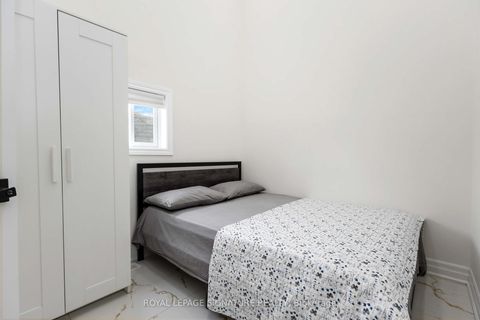 Photo 30 at 160 Byng Avenue, Oakridge, Toronto