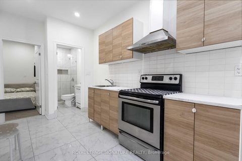 Photo 33 at 160 Byng Avenue, Oakridge, Toronto