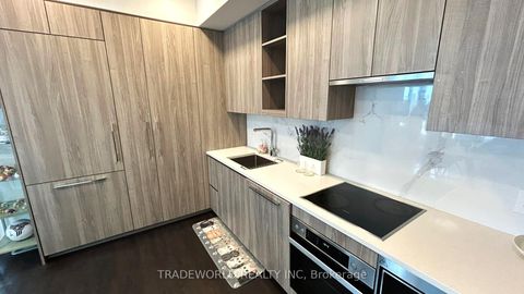 Photo 6 at 702 - 27 McMahon Drive, Bayview Village, Toronto