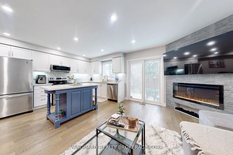 Photo 14 at 117 Gianmarco Way, Vellore Village, Vaughan