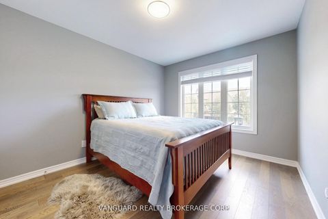 Photo 33 at 117 Gianmarco Way, Vellore Village, Vaughan