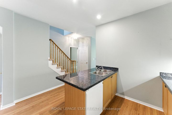 Photo 9 at 6 - 40 Wesleyan Court, Ancaster, Hamilton