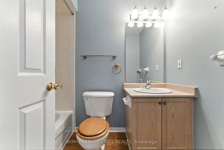 Photo 20 at 6 - 40 Wesleyan Court, Ancaster, Hamilton