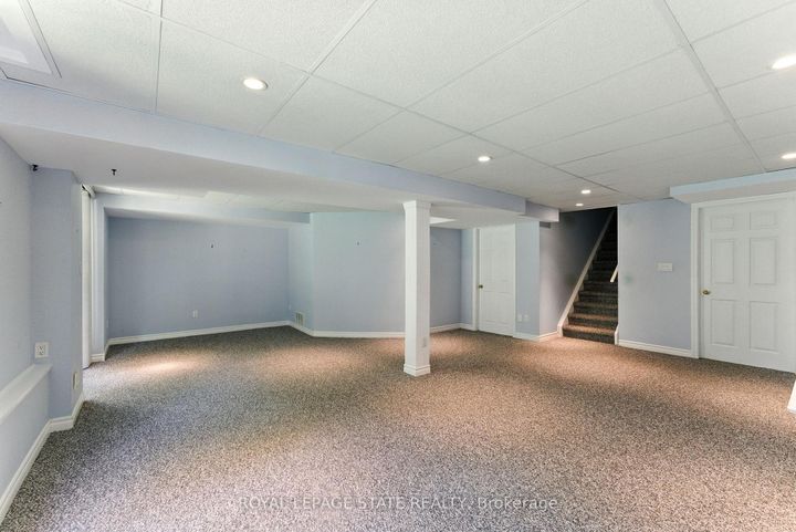 Photo 32 at 6 - 40 Wesleyan Court, Ancaster, Hamilton