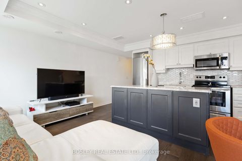 Photo 7 at 16 - 142 William Duncan Road, CFB, Toronto