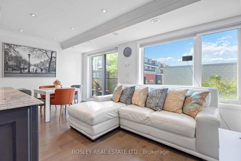 Photo 11 at 16 - 142 William Duncan Road, CFB, Toronto