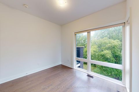 Photo 15 at 32 Globemaster Lane, Oak Ridges, Richmond Hill