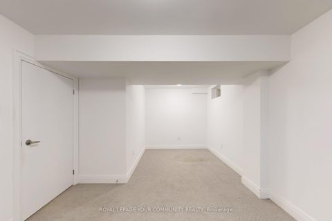 Photo 19 at 32 Globemaster Lane, Oak Ridges, Richmond Hill