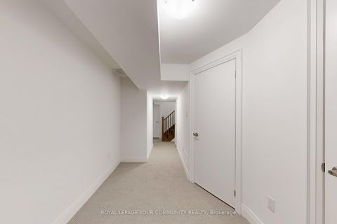 Photo 21 at 32 Globemaster Lane, Oak Ridges, Richmond Hill