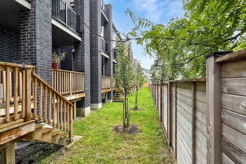 Photo 29 at 32 Globemaster Lane, Oak Ridges, Richmond Hill