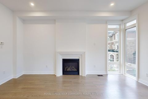 Photo 32 at 32 Globemaster Lane, Oak Ridges, Richmond Hill
