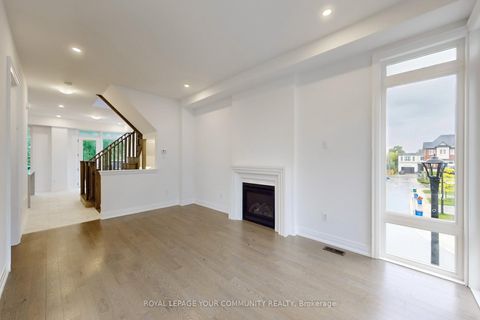 Photo 34 at 32 Globemaster Lane, Oak Ridges, Richmond Hill