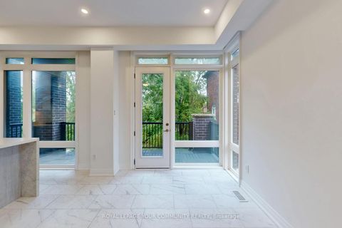 Photo 44 at 32 Globemaster Lane, Oak Ridges, Richmond Hill