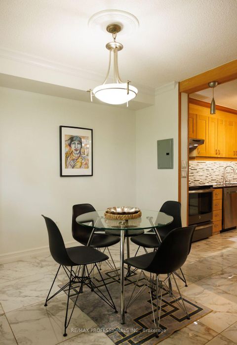 Photo 2 at 108 - 541 Blackthorn Avenue, Eglinton West, Toronto