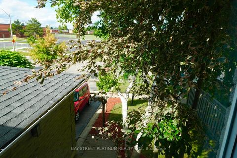 Photo 31 at 257 Killian Road, Maple, Vaughan