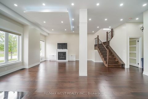 Photo 3 at 106 Celestine Drive, Richview, Toronto