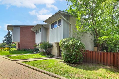 Photo 1 at 54 - 6 Leith Hill Road, Don Valley Village, Toronto