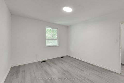 Photo 13 at 54 - 6 Leith Hill Road, Don Valley Village, Toronto
